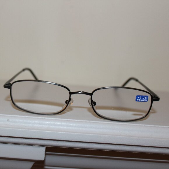 Hilco Reading Glasses +3.75 (VR105) - Picture 1 of 6